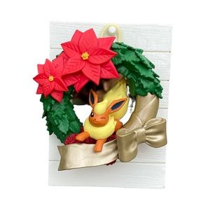 Rement Pokemon Eevee Flareon Christmas Wreath Figure